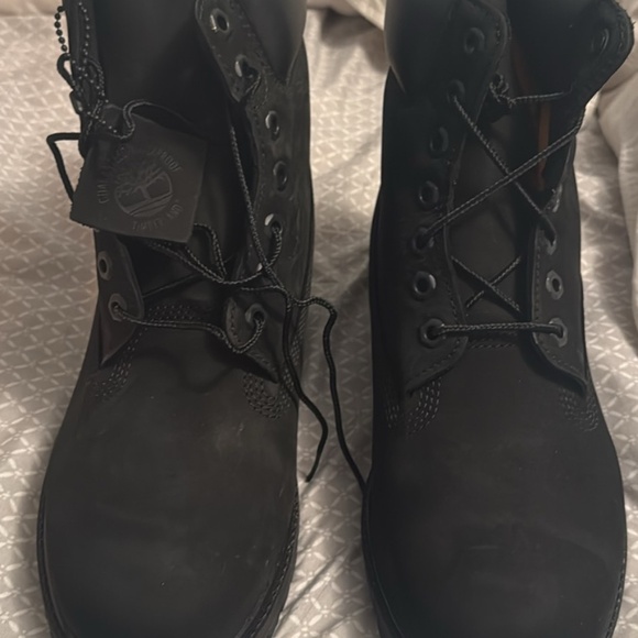 Timberland 6” waterproof size 8 men’s/10 women’s - Black - Picture 1 of 5